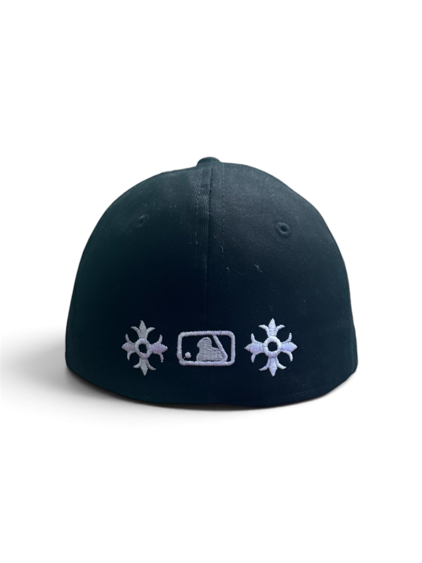 chorme cross motif fitted cap